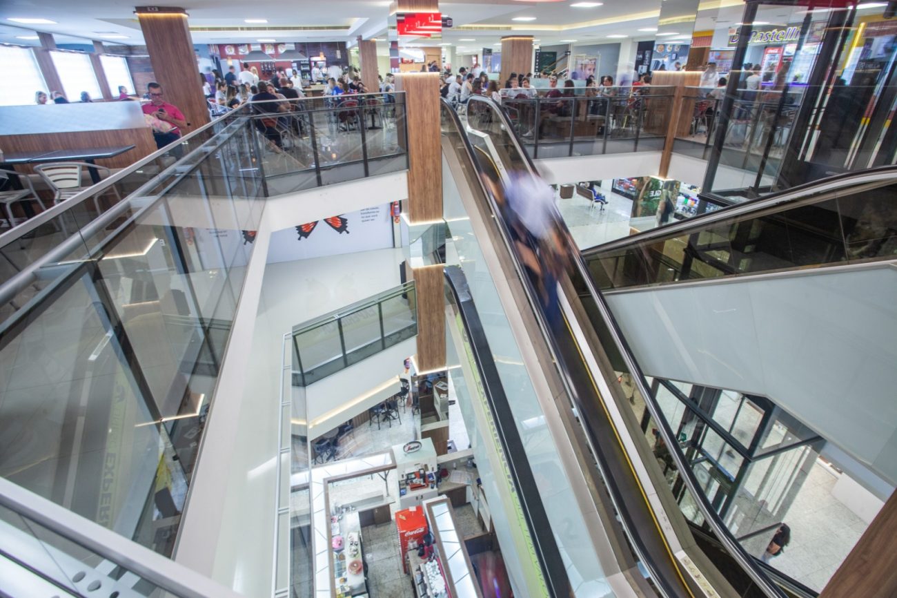 strongmusica classica invade o shopping della neste pre carnavalstrong arquivo shopping della