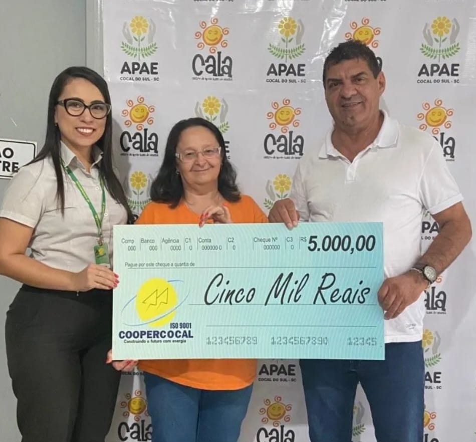 coopercocal realiza a doacao de r 5 mil para a apae whatsapp image 2023 03 22 at 10.39.03