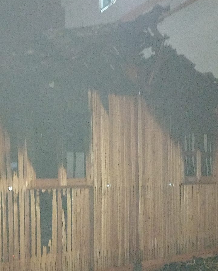 incendio destroi casa no centro de cocal do sul img 20230313 wa0000