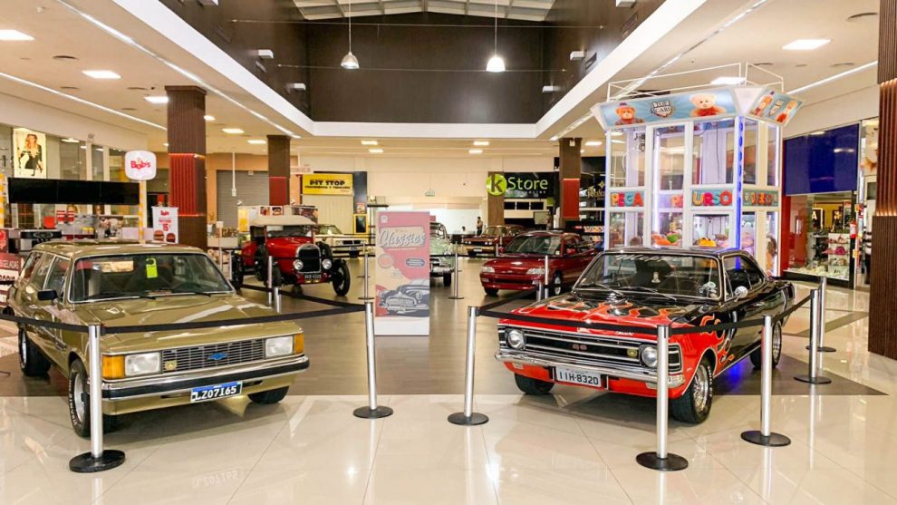 strongexposicao de carros antigos toma conta do criciuma shoppingstrong unnamed 11