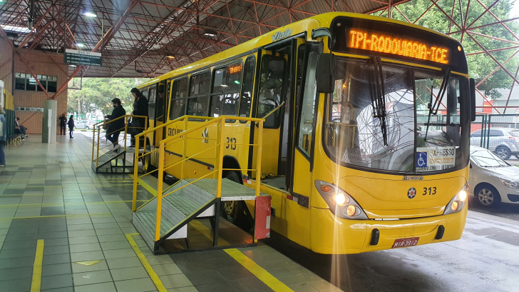 strongvereadora solicita ampliacao de horarios de onibus em criciumastrong amarelinho criciuma divulgacao