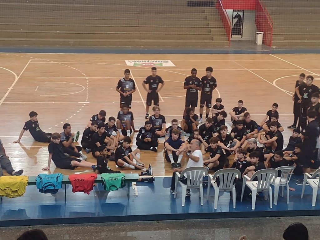 handebol de cocal do sul participa de seletiva para selecao catarinense cadete whatsapp image 2023 04 01 at 19.47.43