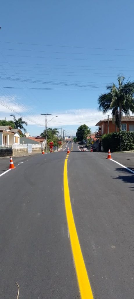 prefeitura de cocal do sul entrega duas obras de pavimentacao 16.27.27