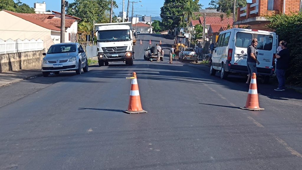 prefeitura de cocal do sul entrega duas obras de pavimentacao 16.27.29 1