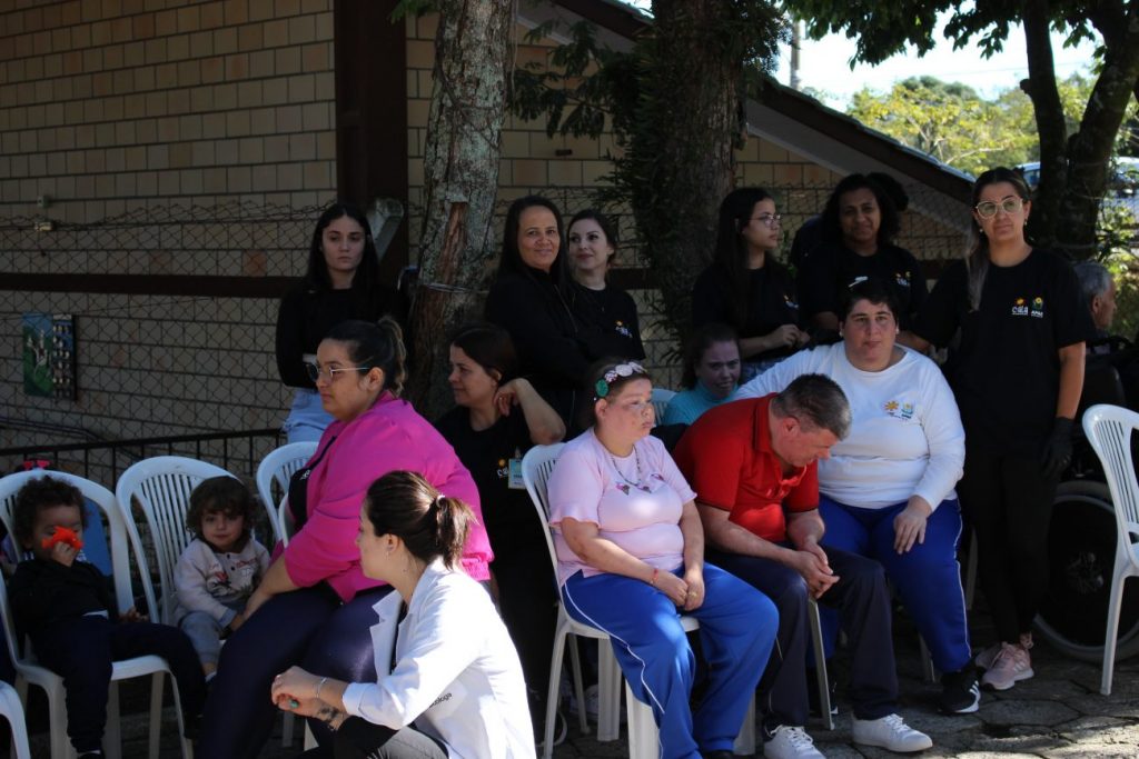 com a presenca da presidente da fcee apae cocal do sul inaugura projetos e benfeitorias inuaguracao apae fcee por ana paula nesi 12