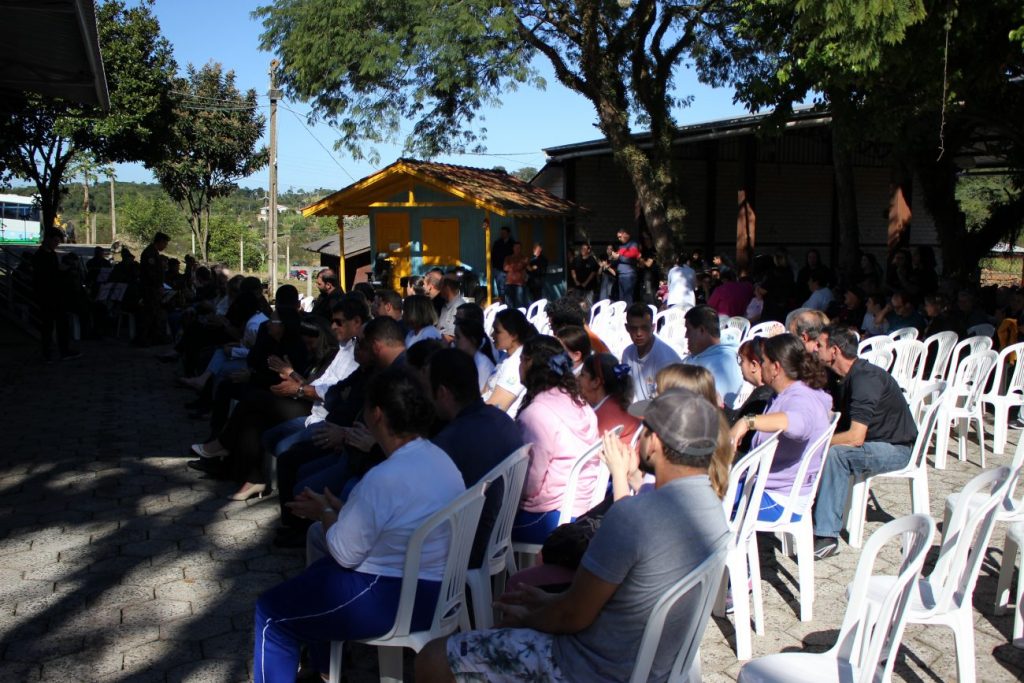 com a presenca da presidente da fcee apae cocal do sul inaugura projetos e benfeitorias inuaguracao apae fcee por ana paula nesi 15