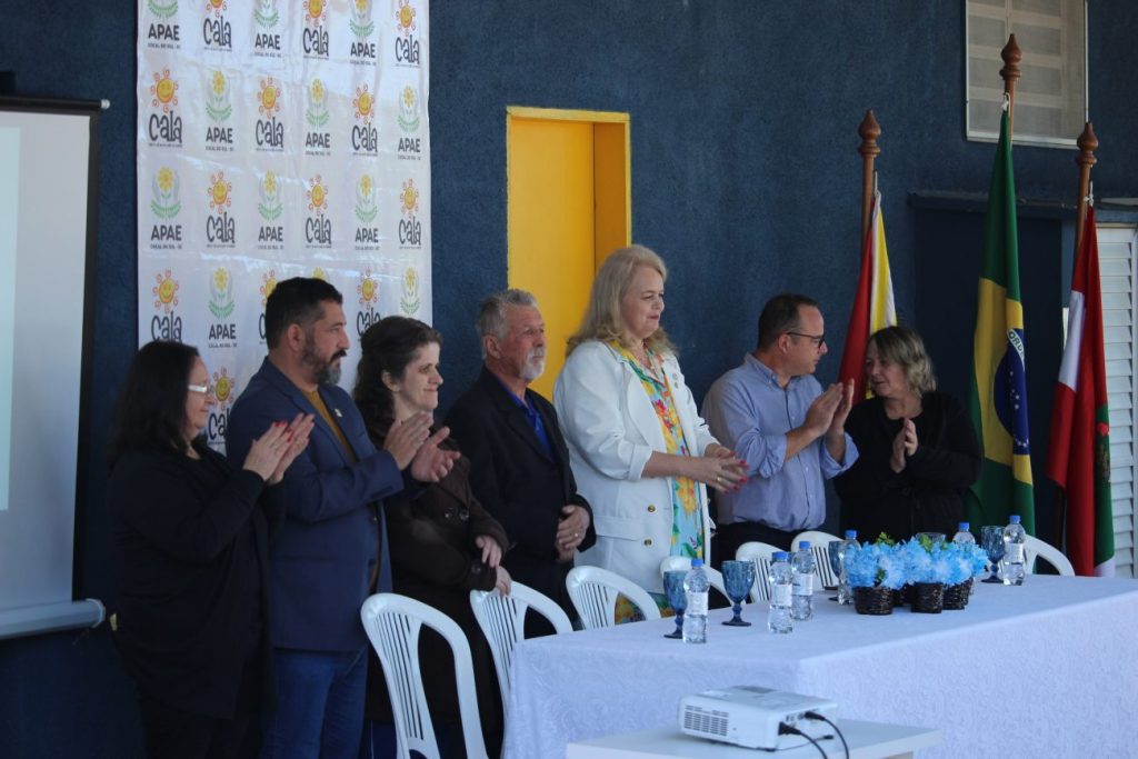 com a presenca da presidente da fcee apae cocal do sul inaugura projetos e benfeitorias inuaguracao apae fcee por ana paula nesi 21