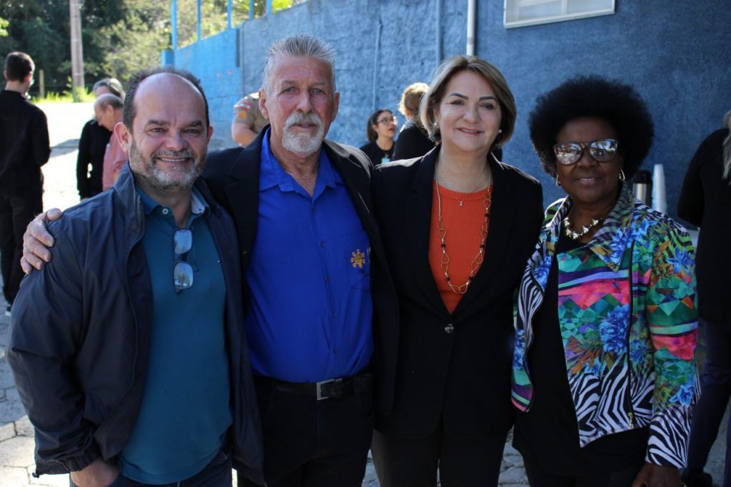 com a presenca da presidente da fcee apae cocal do sul inaugura projetos e benfeitorias inuaguracao apae fcee por ana paula nesi 3
