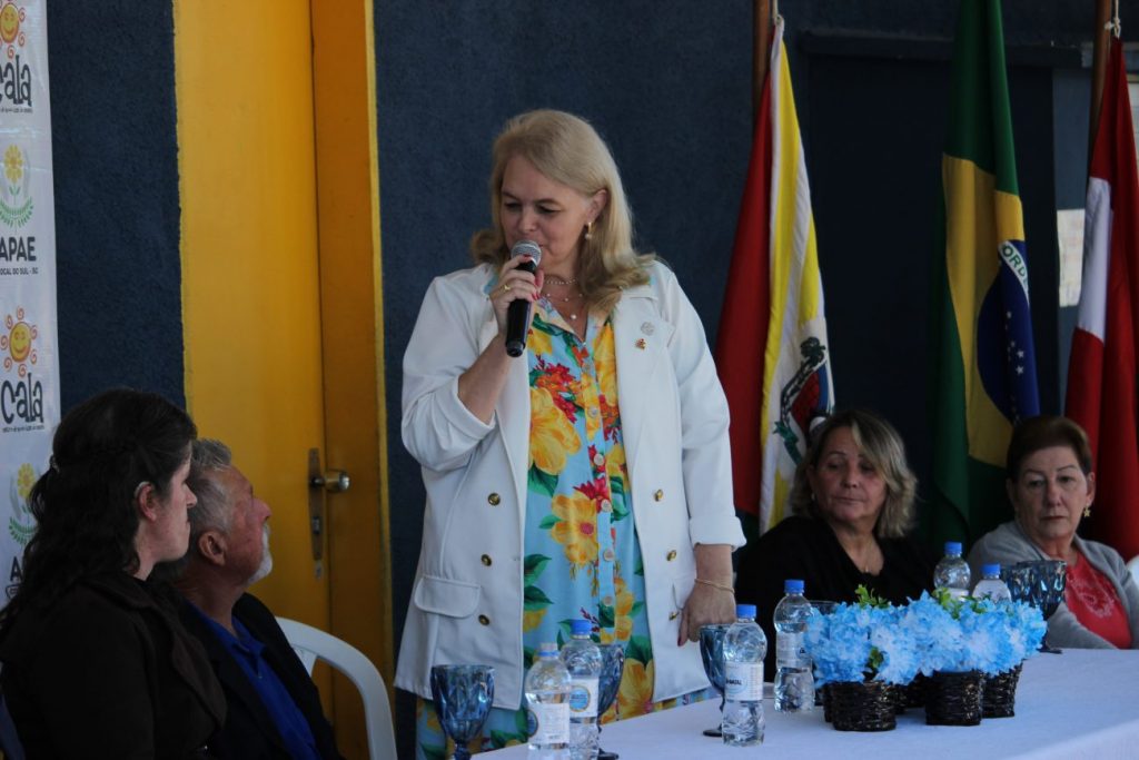 com a presenca da presidente da fcee apae cocal do sul inaugura projetos e benfeitorias inuaguracao apae fcee por ana paula nesi 39