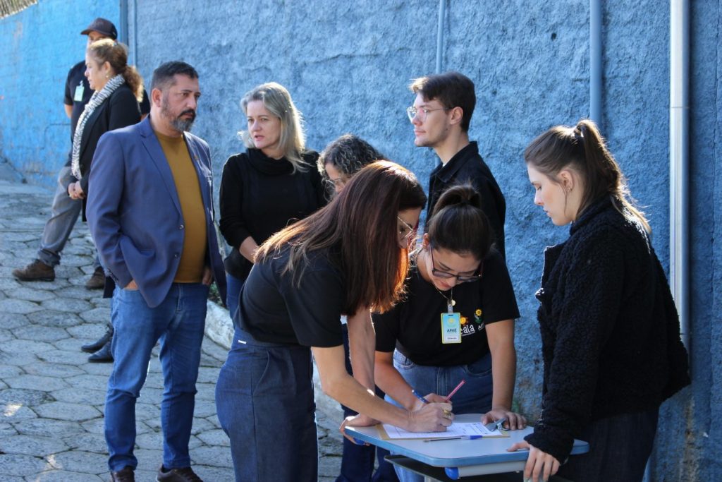 com a presenca da presidente da fcee apae cocal do sul inaugura projetos e benfeitorias inuaguracao apae fcee por ana paula nesi 5