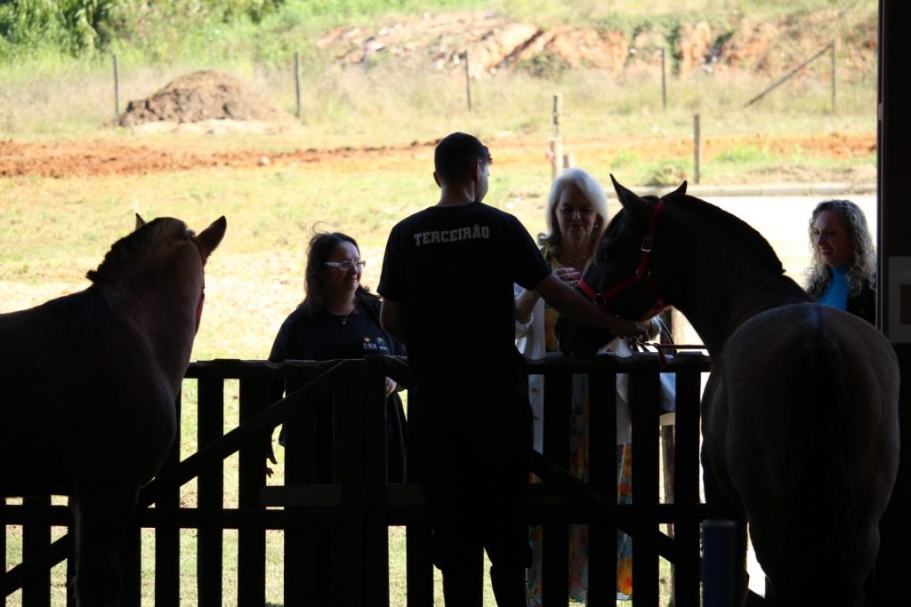 com a presenca da presidente da fcee apae cocal do sul inaugura projetos e benfeitorias inuaguracao apae fcee por ana paula nesi 50