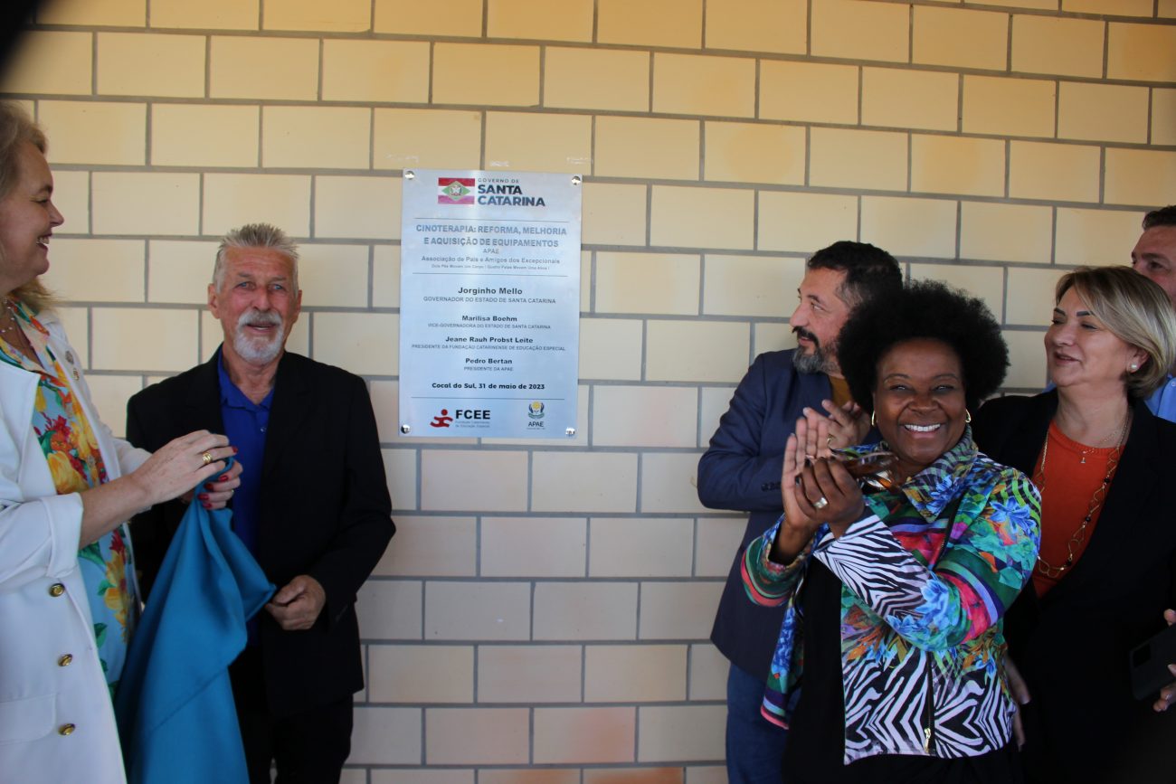 com a presenca da presidente da fcee apae cocal do sul inaugura projetos e benfeitorias inuaguracao apae fcee por ana paula nesi 58