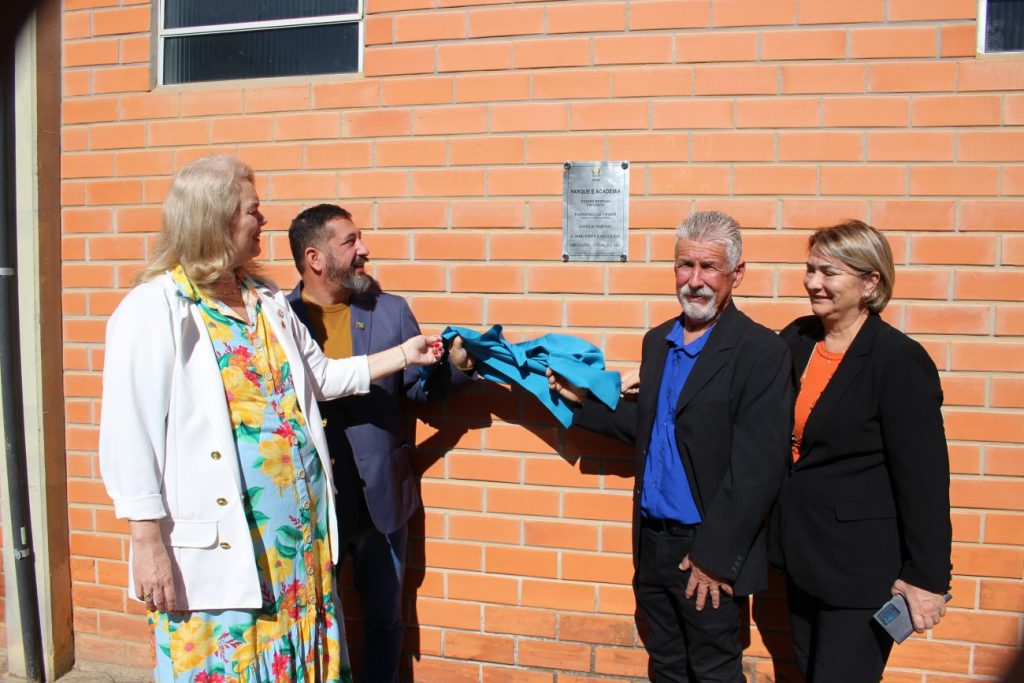 com a presenca da presidente da fcee apae cocal do sul inaugura projetos e benfeitorias inuaguracao apae fcee por ana paula nesi 69