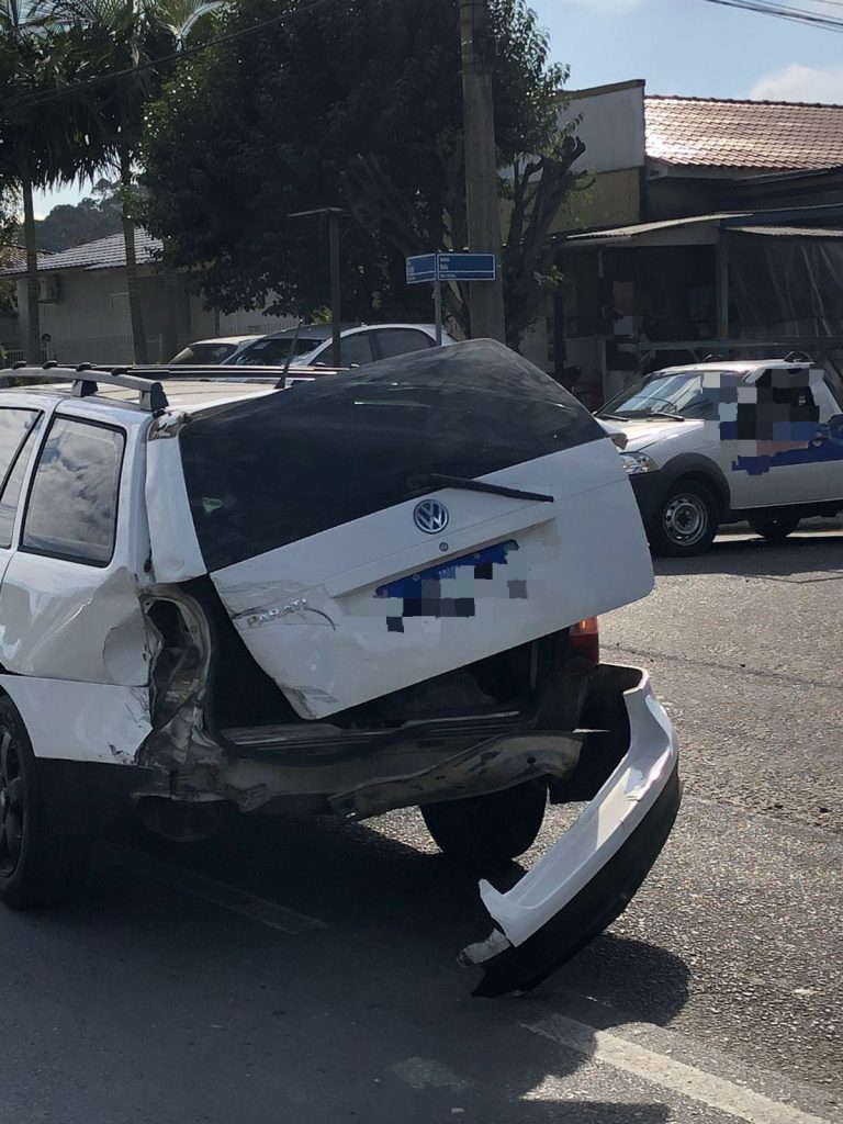em cocal do sul motociclista fica ferido apos colidir em carro na manha desta terca feira whatsapp image 2023 05 02 at 10.56.51