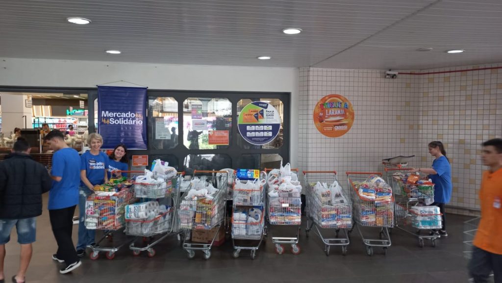 mercado solidario bate recorde e arrecada 172 toneladas 36816023607052023 whatsapp image 2023 05 06 at 13.02.47