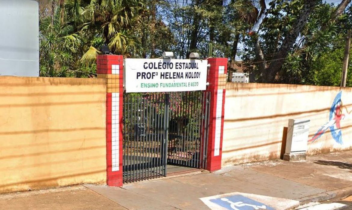 ex aluno invade escola e mata estudante no parana fy kmllxsayo6 a
