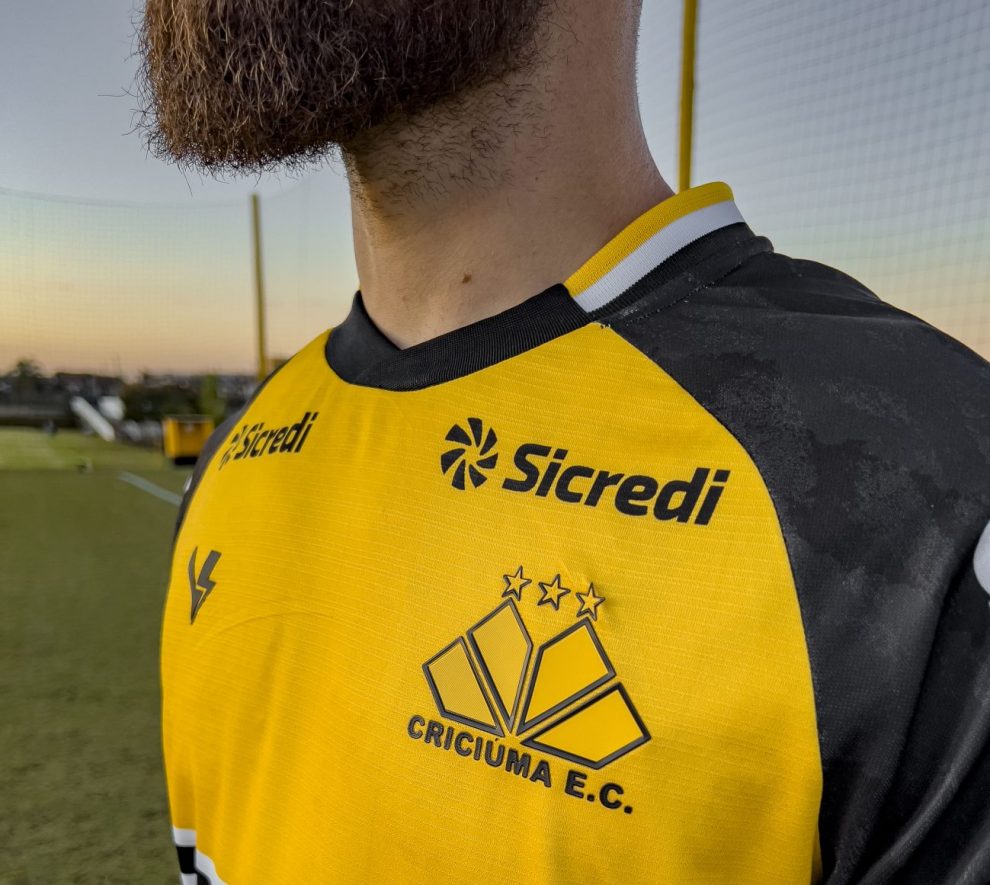 em julho associado sicredi ganha 15 de desconto nas lojas tigremaniacos camisa1 e1688518650688