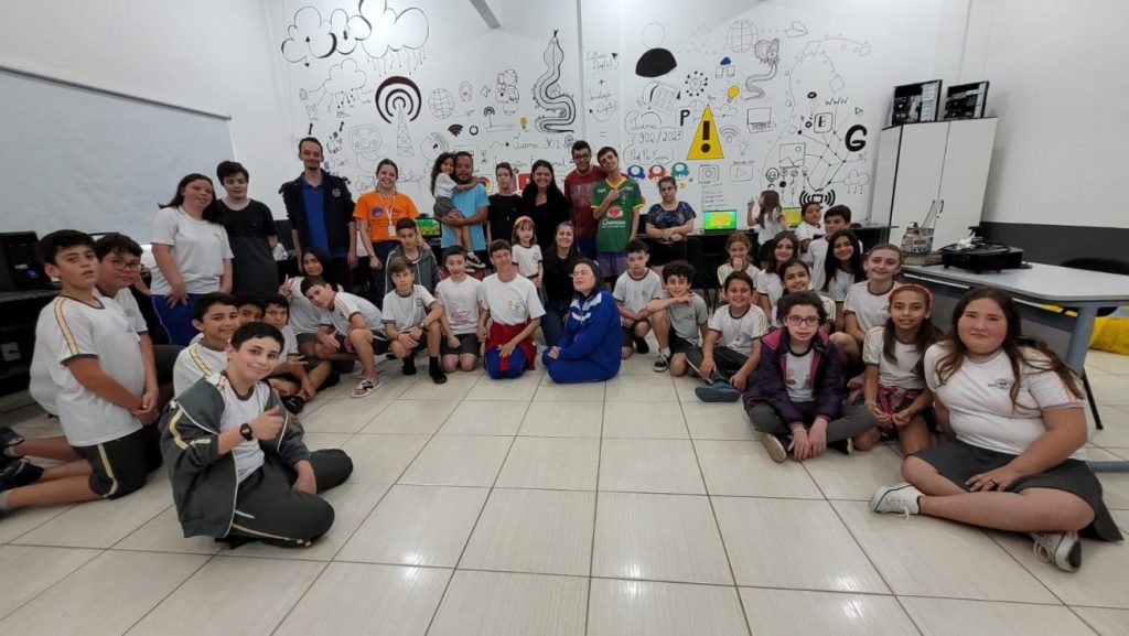 intercambio da prevencao acao realiza atividades colaborativas entre alunos da apae e escola municipal intercambio da prevencao vespertino por ana paula nesi 1