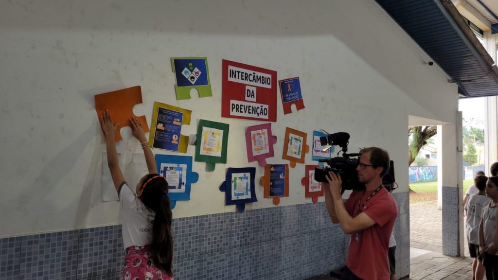 intercambio da prevencao acao realiza atividades colaborativas entre alunos da apae e escola municipal intercambio da prevencao vespertino por ana paula nesi 10