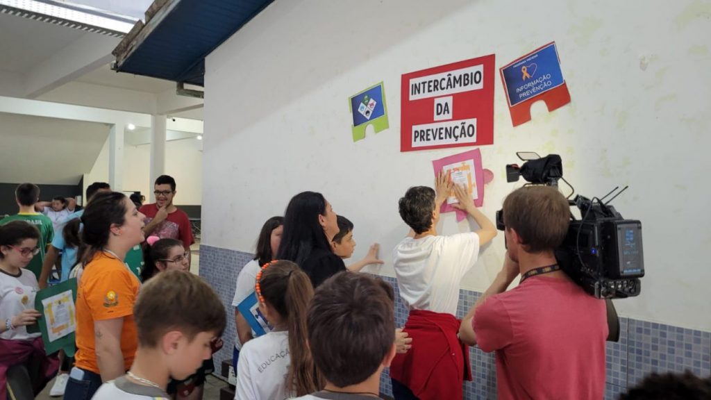 intercambio da prevencao acao realiza atividades colaborativas entre alunos da apae e escola municipal intercambio da prevencao vespertino por ana paula nesi 9