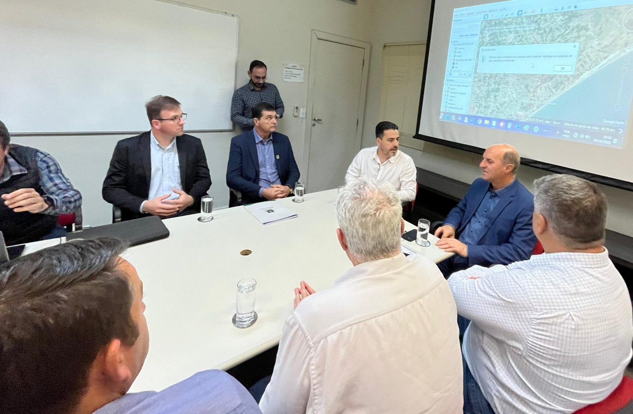 com ajuda do governo estadual rio urussanga deve passar por limpeza nos proximos dias whatsapp image 2023 10 16 at 20.15.34