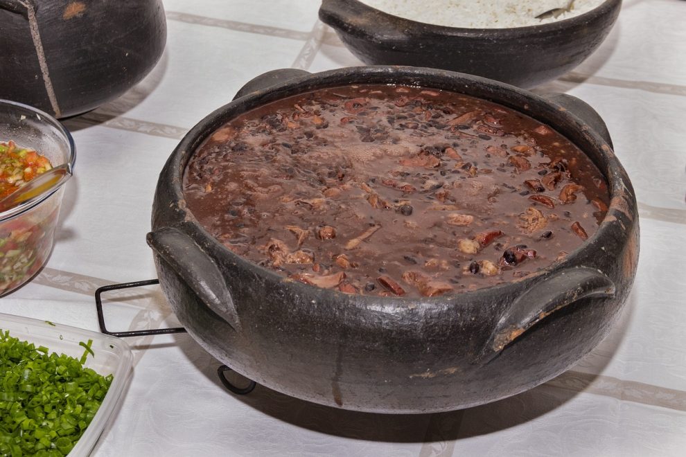 crianca que sofreu queimadura de 2o grau com caldo de feijao na escola sera indenizada feijoada 4008190 1280