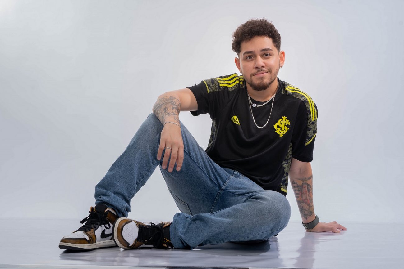 para celebrar seus 27 anos criciuma shopping recebe show de comedia de gio lisboa unnamed 33