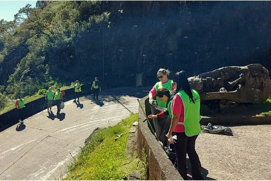 unibave participa da limpeza da serra do rio do rastro em alusao ao dia da natureza mutiraodelimpeza 1