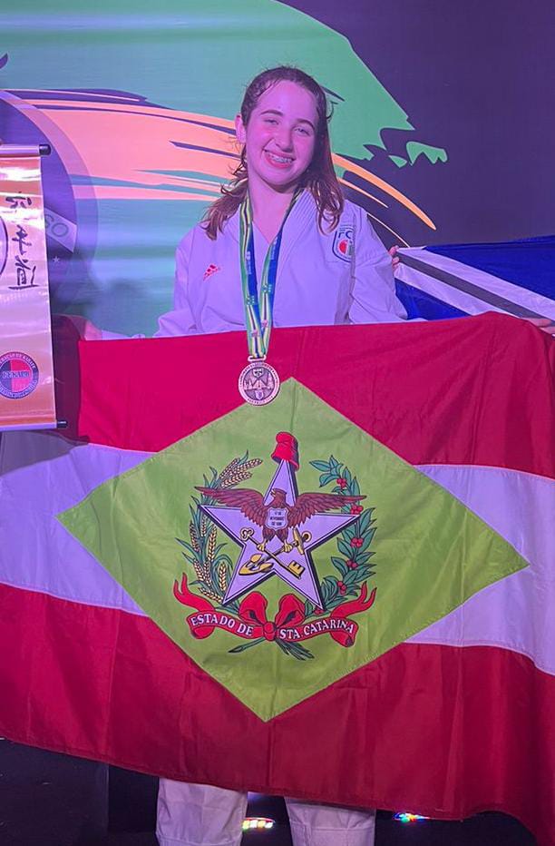atletas de cocal do sul conquistam 20 medalhas no campeonato brasileiro de karate 1044a604 6b10 4bd1 88ed 24fd0058eb02