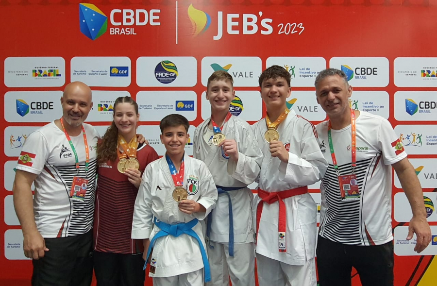 caratecas de cocal do sul conquistam duas medalhas nos jogos escolares brasileiros 005cd1fafa34eca1781a2cd0e35c32d4