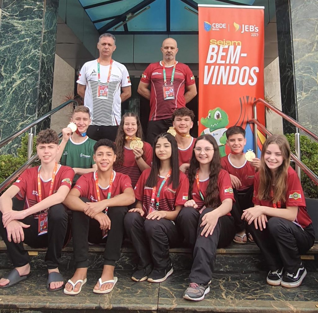 caratecas de cocal do sul conquistam duas medalhas nos jogos escolares brasileiros foto 2 karat