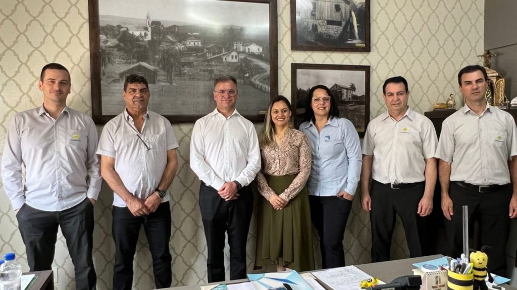 coopercocal recebe visita do grupo electra 1 4