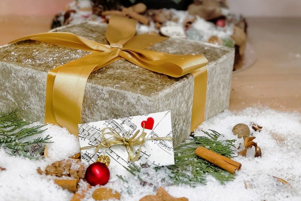 correios iniciam campanha de adocao de cartinhas de natal christmas motif 7652081 1280