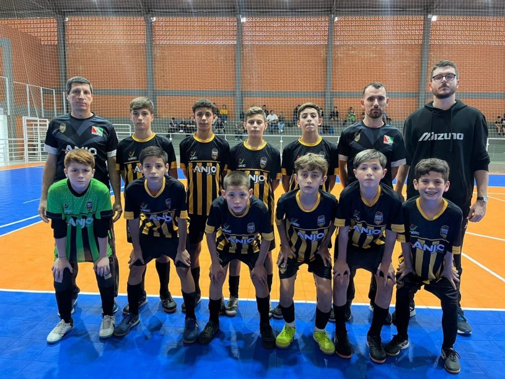 equipes de cocal do sulanjo futsal jogam pelo titulo do campeonato regional da lac sub13 anjofutsal cocaldosul