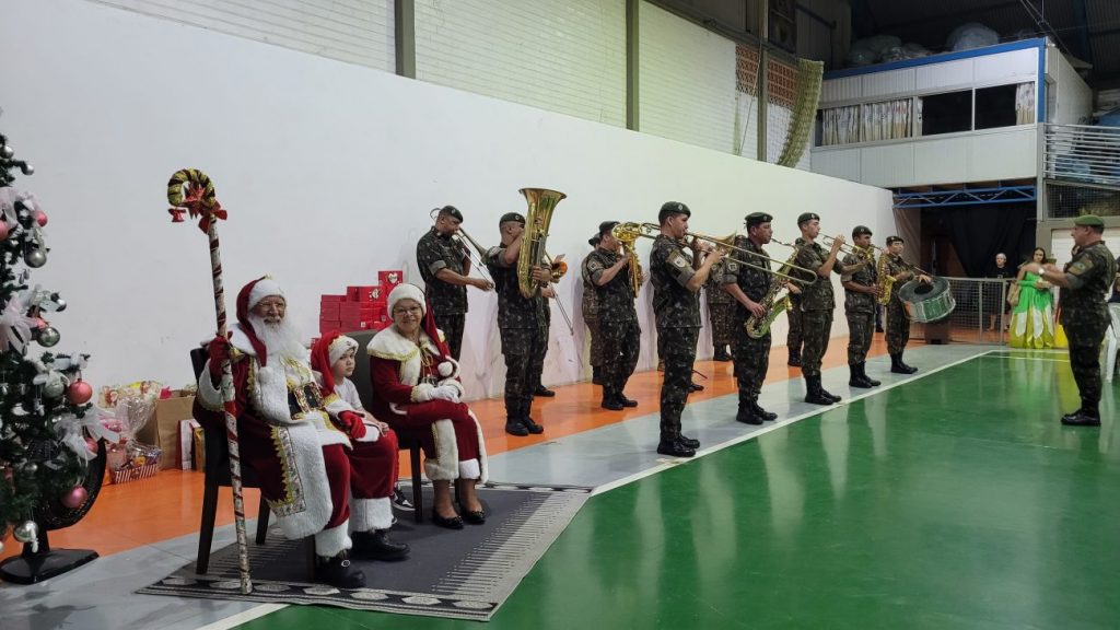 apae cocal do sul reune alunos e familiares para celebrar o natal com delicioso jantar 20231215 193525