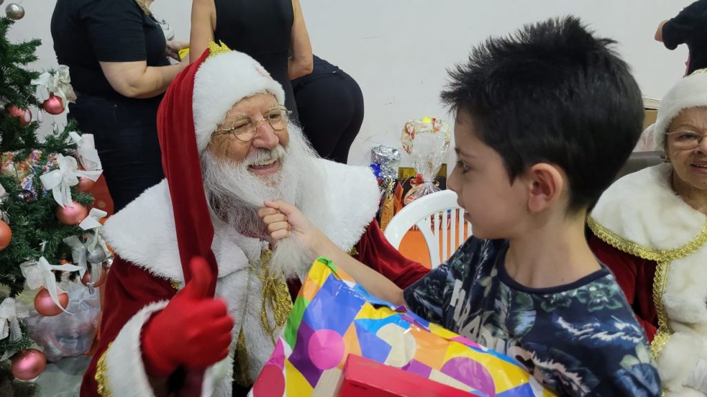 apae cocal do sul reune alunos e familiares para celebrar o natal com delicioso jantar 20231215 211646