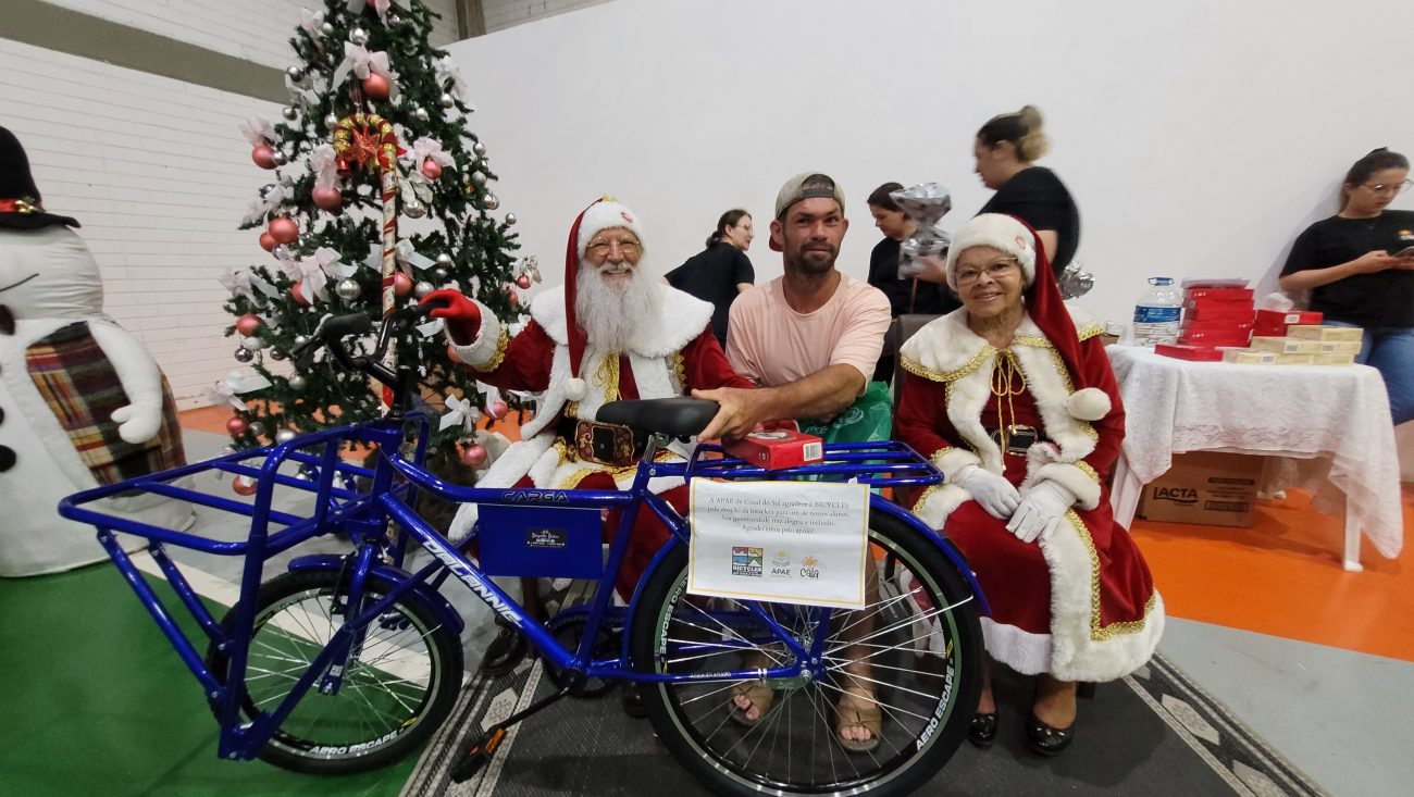 apae cocal do sul reune alunos e familiares para celebrar o natal com delicioso jantar 20231215 213821