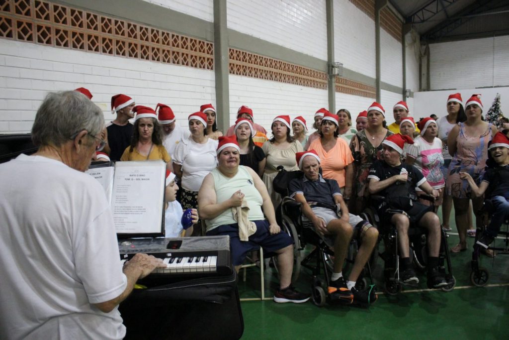 apae cocal do sul reune alunos e familiares para celebrar o natal com delicioso jantar natal apae 2023 por ana paula nesi 61