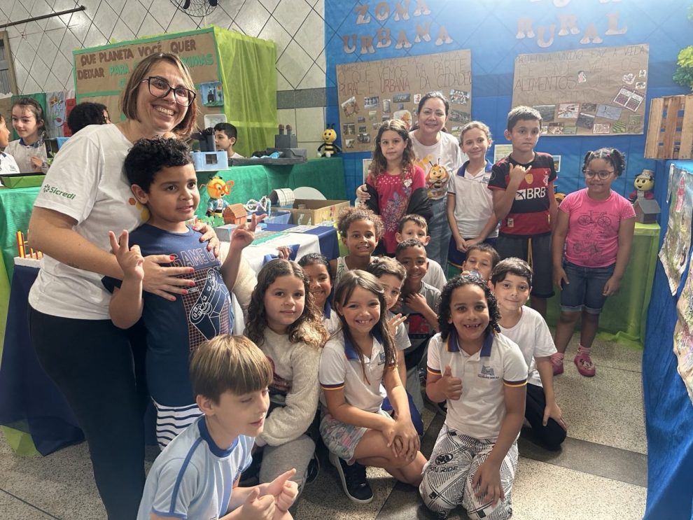 programas educacionais do sicredi transformam as aulas de alunos do balneario rincao mostra2