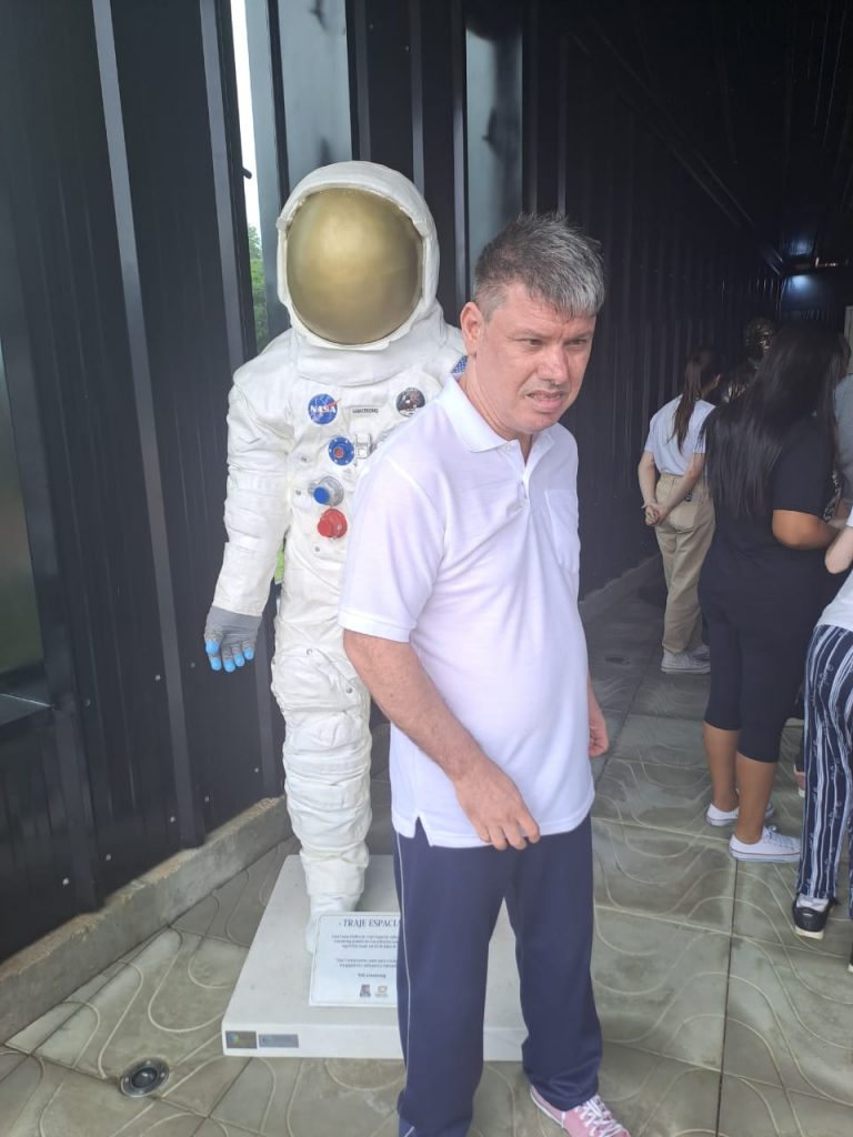alunos da apae cocal do sul exploram o universo em passeio ao parque astronomico albert einstein visita parque astronomico divulgacao 7