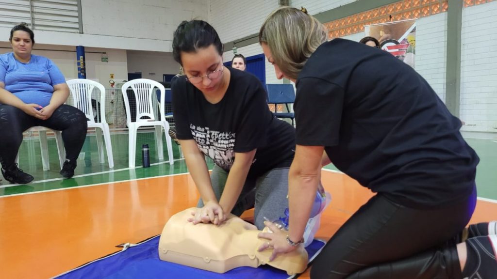 capacitacao em primeiros socorros reforca excelencia nos atendimentos da apae cocal do sul primeiros socorros apae por ana paula nesi 13