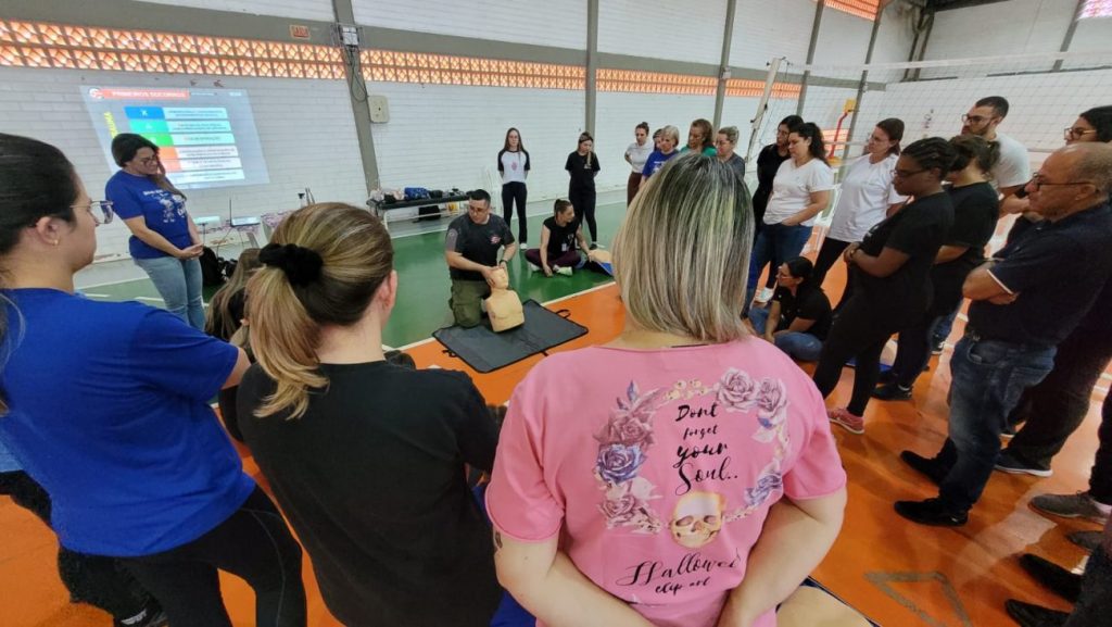 capacitacao em primeiros socorros reforca excelencia nos atendimentos da apae cocal do sul primeiros socorros apae por ana paula nesi 4