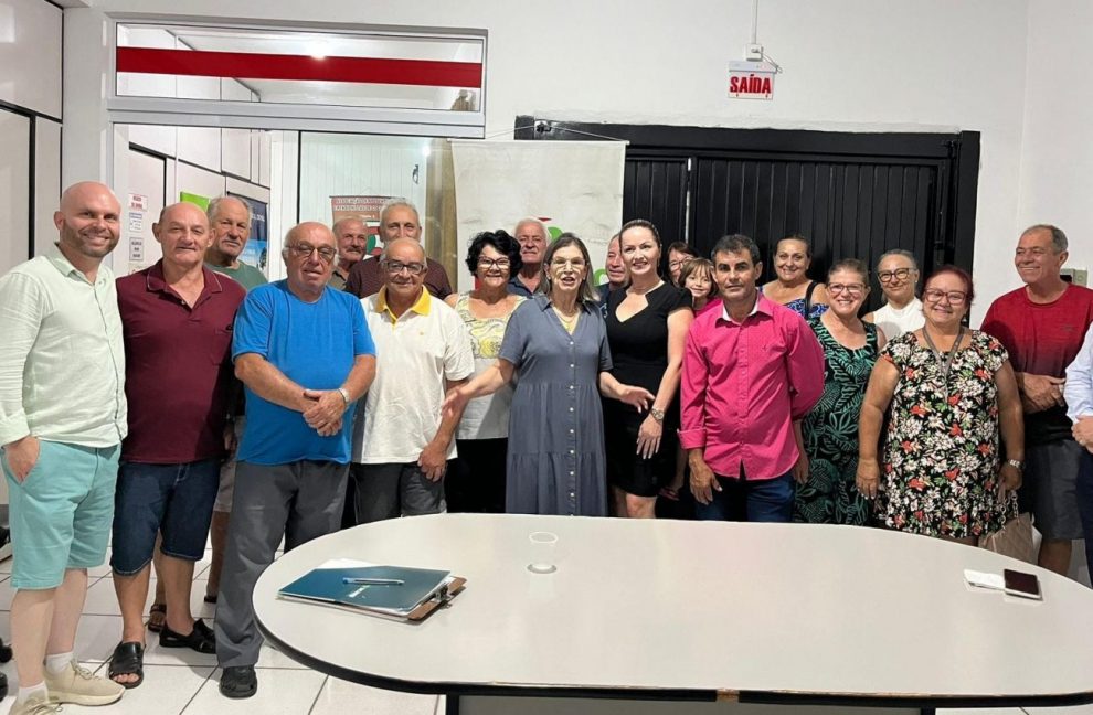 nena reeleita presidente da associacao de aposentados whatsapp image 2024 01 05 at 18.14.48
