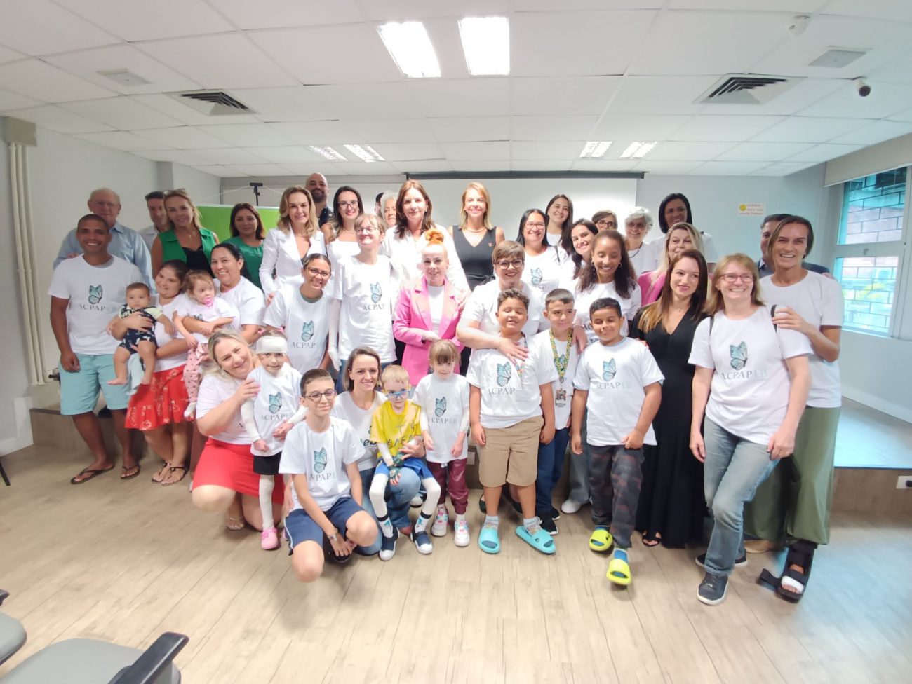 estado lanca programa inovador e garante tratamento de pacientes com doenca rara que provoca bolhas no corpo img 20240226 113959 1