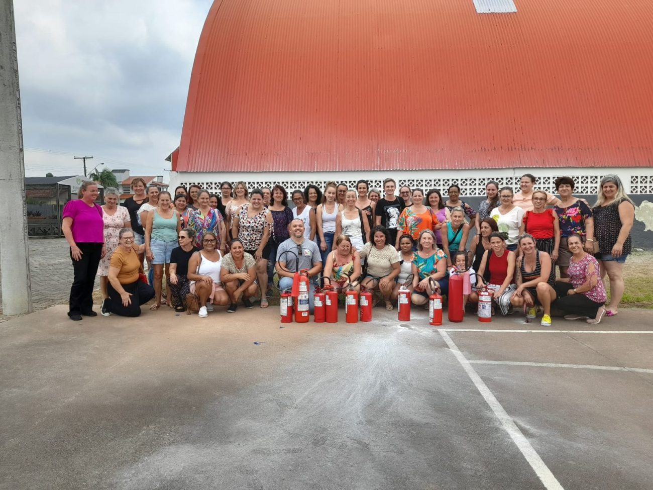 servidoras da secretaria de educacao passam por treinamento de seguranca foto1