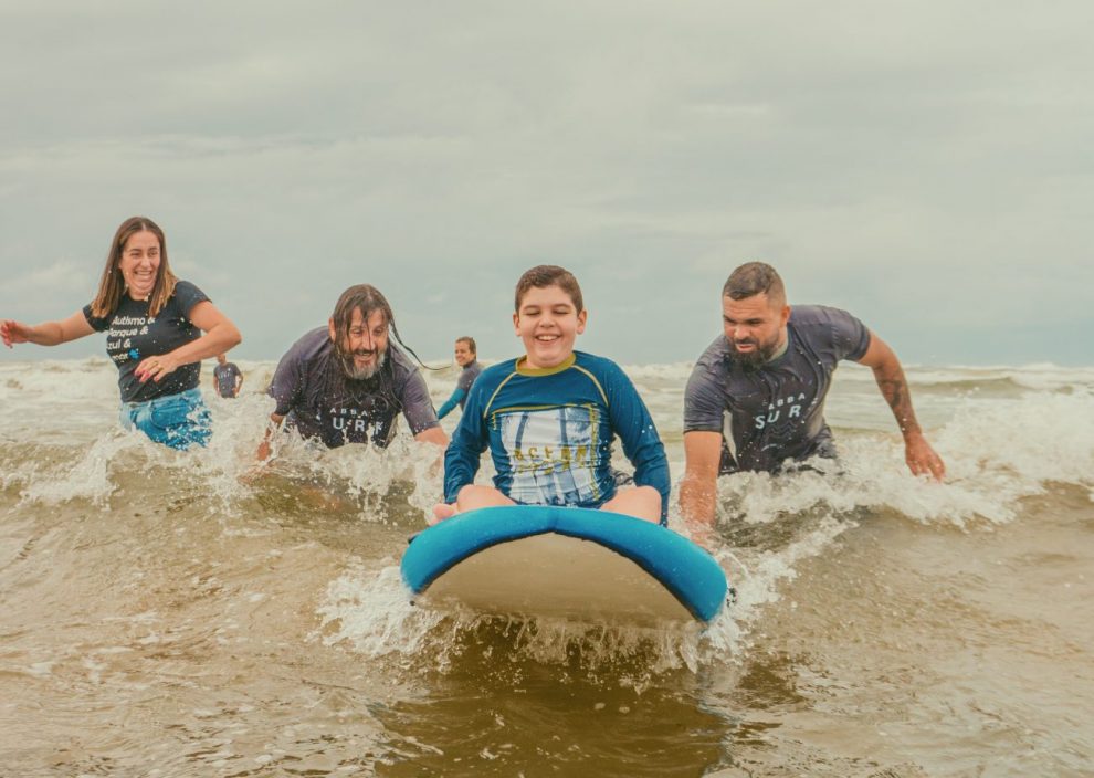 abba surf ondas de inclusao que rompem barreiras as 001
