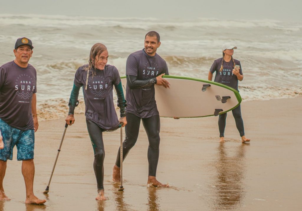 abba surf ondas de inclusao que rompem barreiras as 003