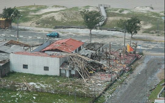 as pessoas tentavam fugir do furacao e nos saimos de casa para cumprir nosso juramento whatsapp image 2024 03 27 at 7.32.19 am