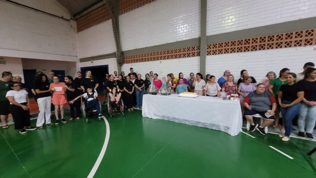 santa missa marca aniversario de 25 anos do centro de apoio luzes do amanha cala apae missa 25 anos cala por ana paula nesi 1
