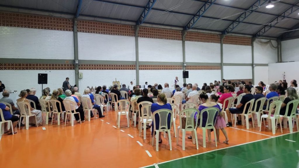 santa missa marca aniversario de 25 anos do centro de apoio luzes do amanha cala apae missa 25 anos cala por ana paula nesi 7